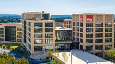 Verwaltungsgebäude Wüstenrot mit Logo